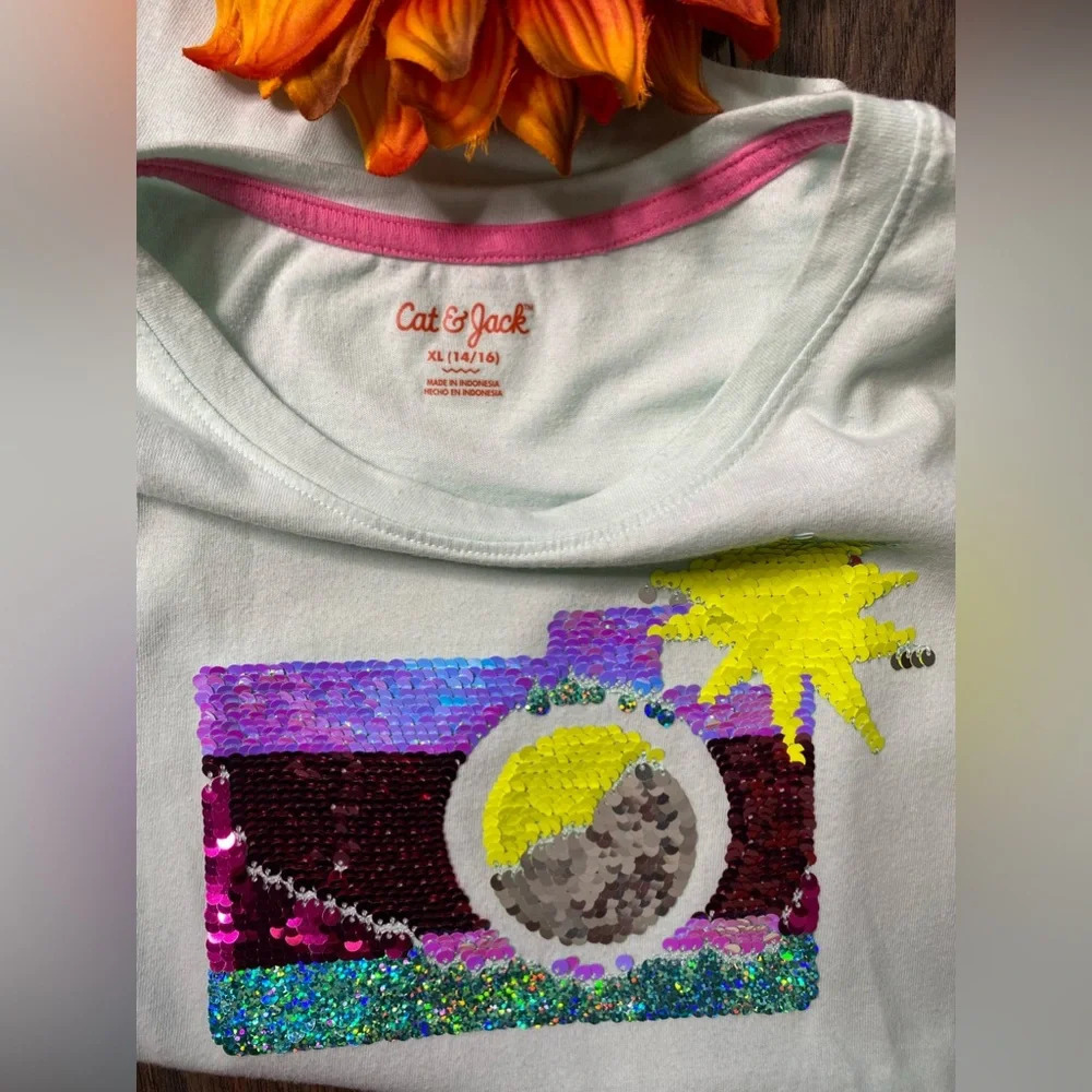 🌻5/$25🌻CAT & JACK Sequined Camera T-Shirt | X-LARGE | - Picture 5 of 5